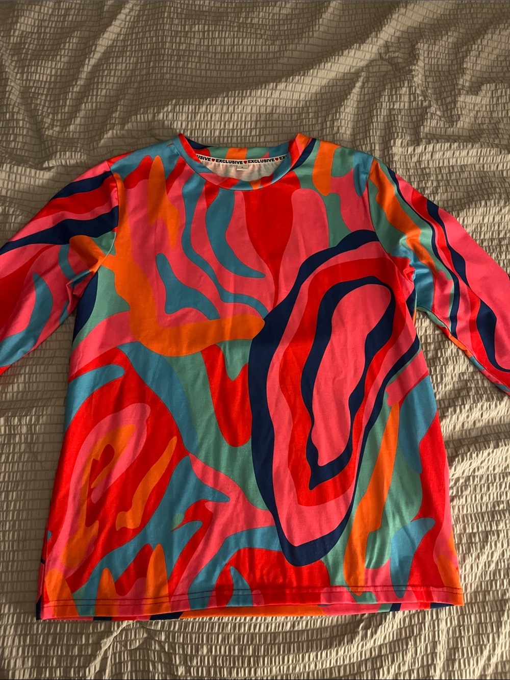 Exclusive Women’s Abstract Multicolor Long Sleeve Top Size Large NWOT